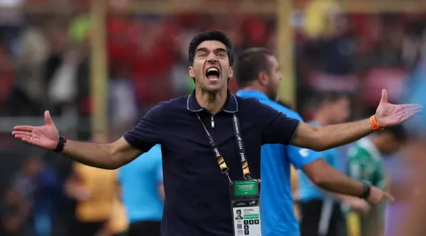 Abel vive primeiro ano sem taças e mira novo ciclo no Palmeiras