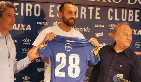 Aos 41 anos, campeão com o Cruzeiro fecha com time peruano