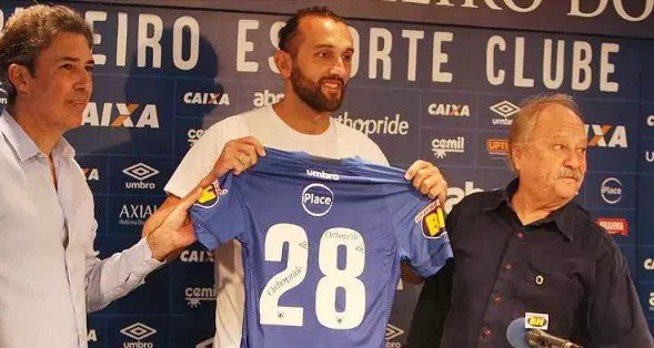 Aos 41 anos, campeão com o Cruzeiro fecha com time peruano