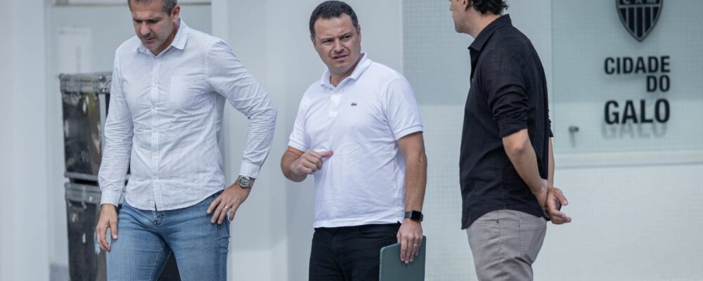 Apenas quatro de 17 contratações do Atlético são titulares com Sampaoli