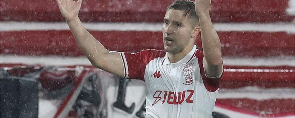 Artilheiro de clube da Argentina em pauta no Cruzeiro