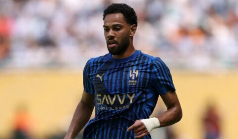 Atlético anuncia acerto com Renan Lodi, primeiro reforço para 2026