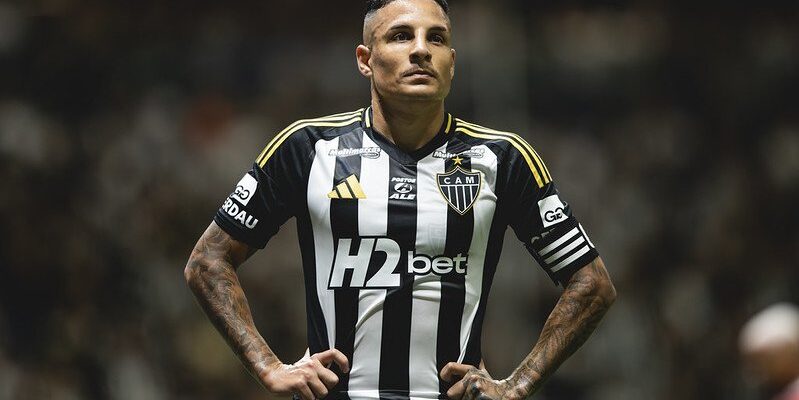 Atlético e Fluminense buscam acordo, e negócio por Arana é tido como provável