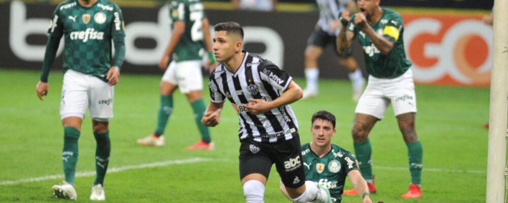 Atlético persegue contra o Palmeiras feito que não realiza desde time multicampeão