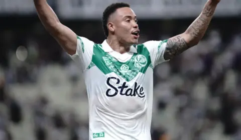 Botafogo e Vasco monitoram destaque do Juventude no Brasileirão