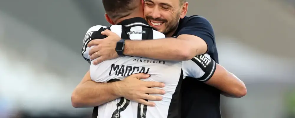 Botafogo “sonha” com vaga direta na Libertadores; Ancelotti crava permanência em 2026