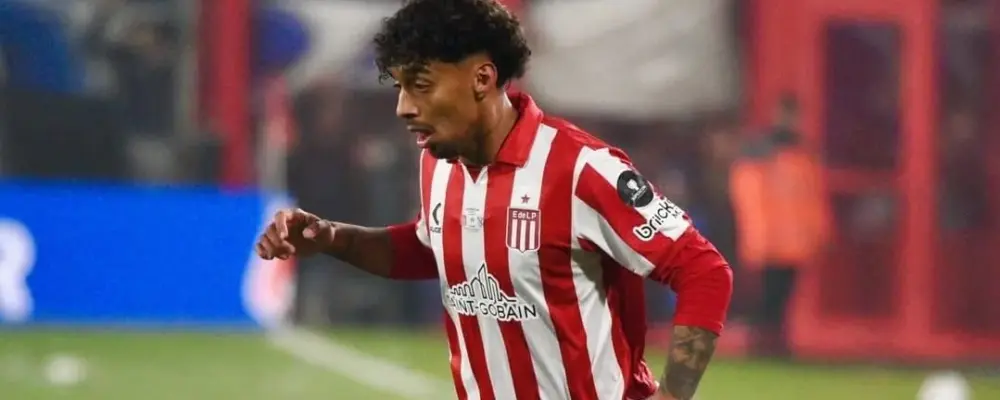 Botafogo tem interesse na contratação de volante argentino