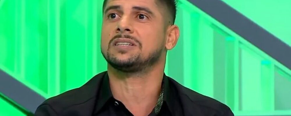 Cicinho não pipoca e é direto sobre chegada de Renan Lodi ao Atlético