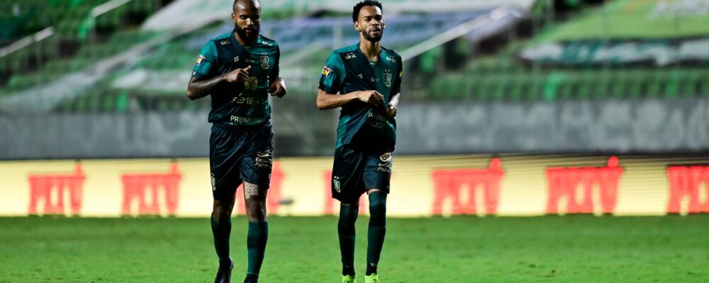 Clube da Série B anuncia contratação de ex-zagueiro do América