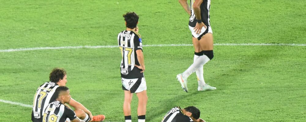 Comentarista define fim de ano do Atlético: ‘Morte na praia muito doída’