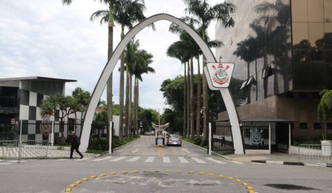 Corinthians paga parcela atrasada do 13º salário a funcionários