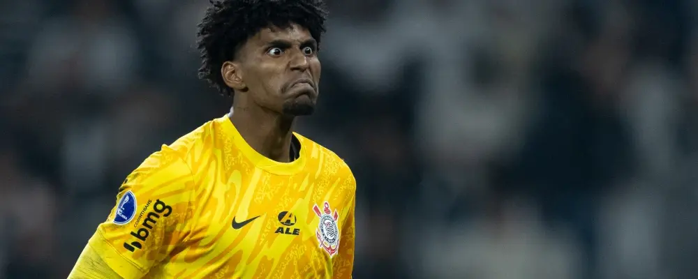 Hugo Souza revela prêmio pelo título maior que o previsto