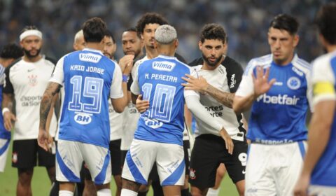 Taróloga prevê gol no segundo tempo e define sorte de Corinthians e Cruzeiro