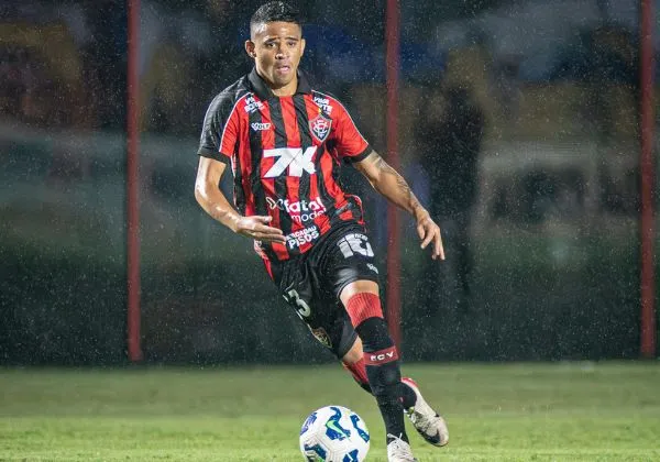 Coritiba mira Erick 2026