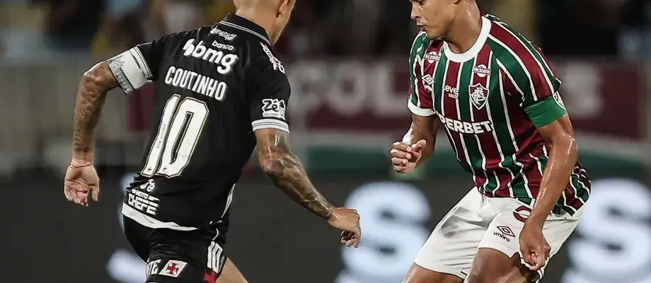 Coutinho exalta Léo Jardim e torcida após classificação do Vasco: ‘Dia inesquecível’