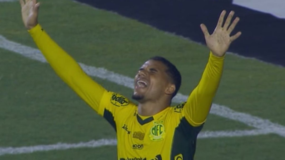 Renato Marques comemora gol pelo Mirassol contra o Vasco (foto: Reprodução/Premiere)