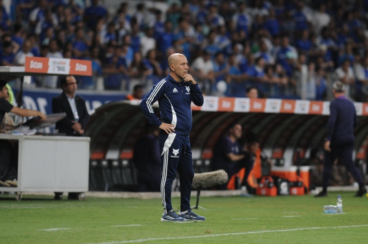 Leonardo Jardim, treinador do Cruzeiro (foto: Alexandre Guzanshe/EM/DA Press)