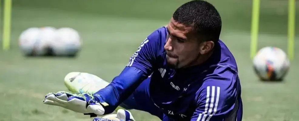 Cruzeiro acerta empréstimo de jovem goleiro ao Avaí