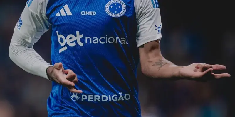 Cruzeiro tem nova bet como patrocinador na camisa