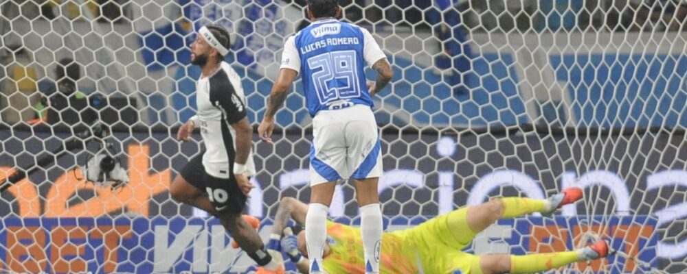 Cruzeiro x Corinthians: Cássio volta a sofrer com ‘mão polêmica’ em semi de Copa do Brasil