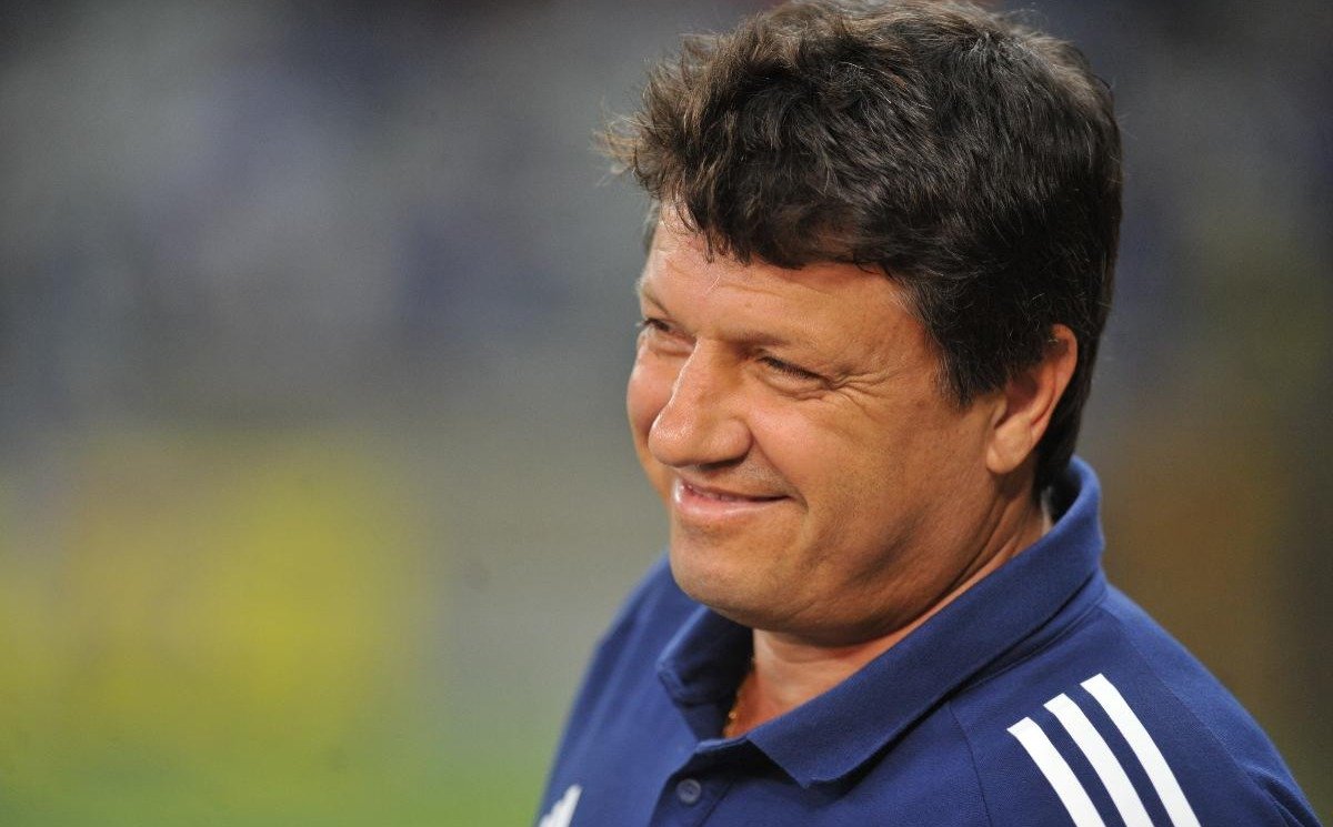 Adilson Batista lançou jovens no Cruzeiro em 2020 (foto: Alexandre Guzanshe/EM/D.A Press)