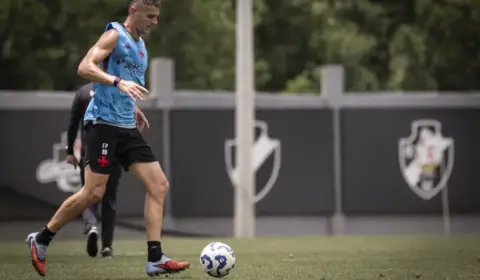 Diniz define escalação do Vasco para a final da Copa do Brasil