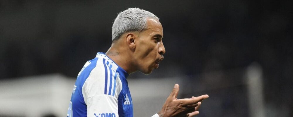 Dirigente do Cruzeiro abre o jogo sobre o futuro de Matheus Pereira