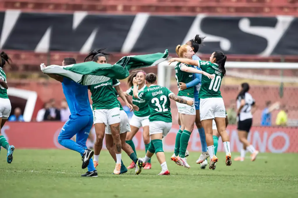 Jogadoras do Palmeiras celebram vitória no Paulistão