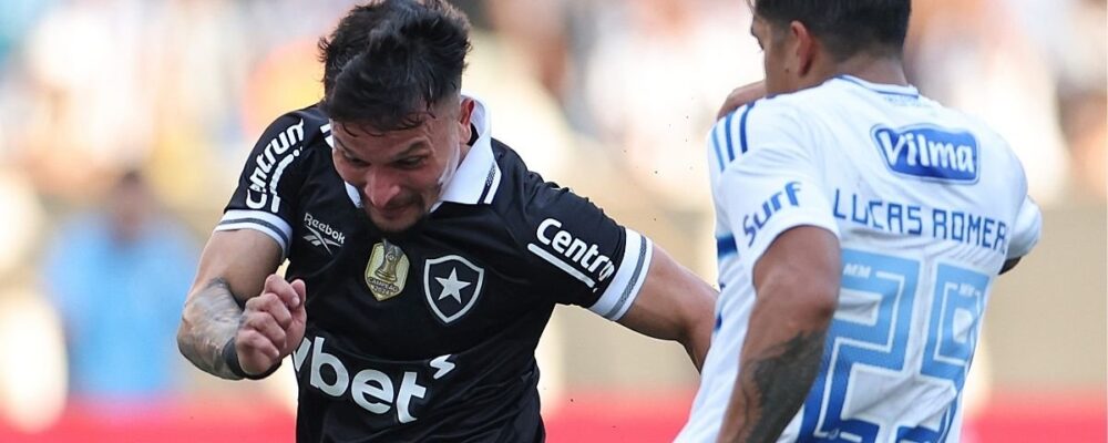 Em qual canal vai passar o jogo do Cruzeiro contra o Botafogo hoje (4/12)?