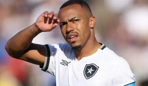 Entenda o que falta para o Palmeiras fechar a contratação do 1º reforço para 2026