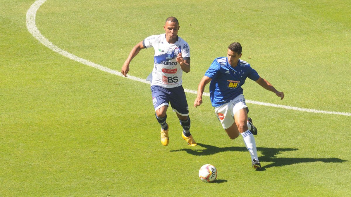Jean defendeu o Cruzeiro em 2020, por nove partidas (foto: Juarez Rodrigues/EM/D.A Press)