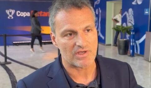 Ex-diretor do Flamengo toma decisão sobre negociação com o Corinthians