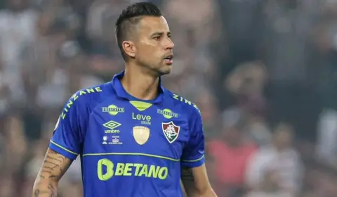 Fábio quebra novo recorde pelo Fluminense aos 45 anos