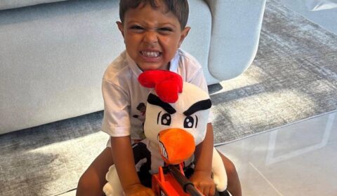 Filho de reforço do Atlético ‘rouba a cena’ nas redes: ‘Galo!’