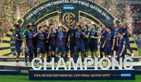 Flamengo ameaça, mas Safonov pega quatro pênaltis e PSG é campeão do Intercontinental