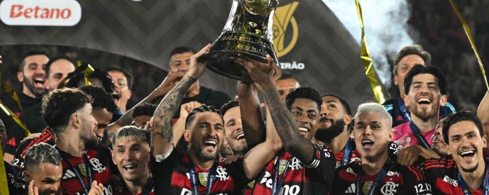 Flamengo bate Ceará, é campeão do Brasileiro e ganha segundo título em cinco dias