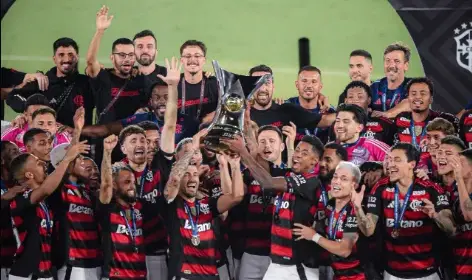 Flamengo de Filipe Luís pode superar recorde de 1981: 3 taças em 19 dias