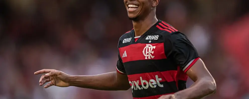 Flamengo empresta Carlinhos para time do Brasileirão