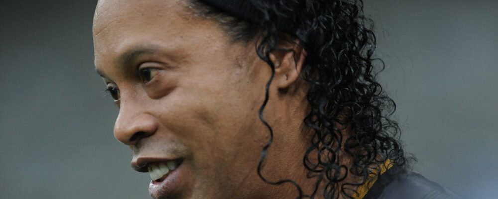Flamengo ou PSG? Ronaldinho responde para quem vai torcer