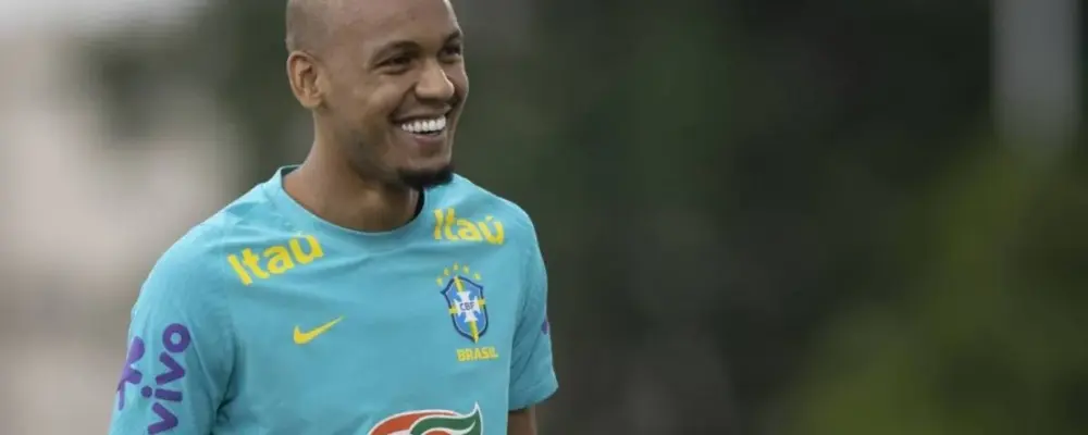 Fluminense faz consulta por possível volta do volante Fabinho