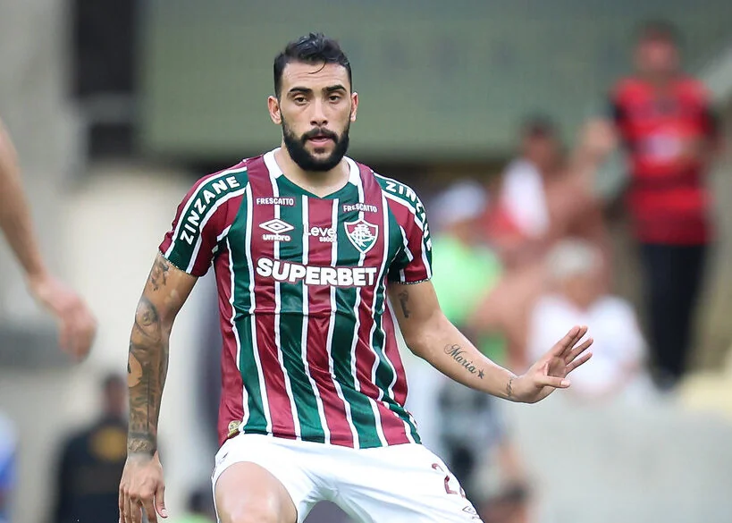Fluminense rejeita oferta Freytes