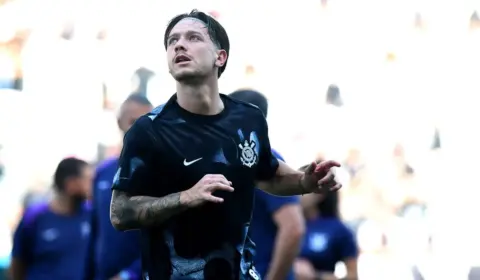 Garro se torna argentino com mais jogos pelo Corinthians