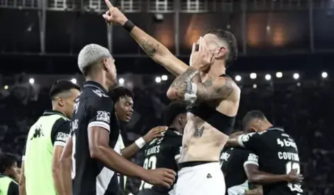 Herói da vitória do Vasco, Vegetti exalta: ‘Quero defender sempre essa camisa’