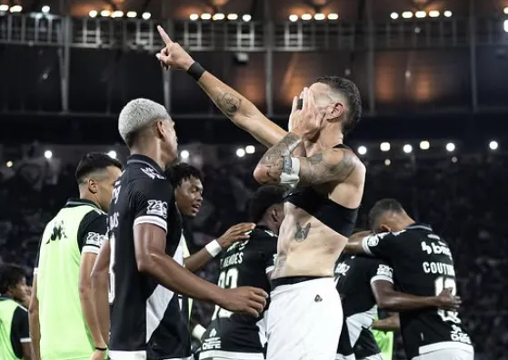 Herói da vitória do Vasco, Vegetti exalta: ‘Quero defender sempre essa camisa’