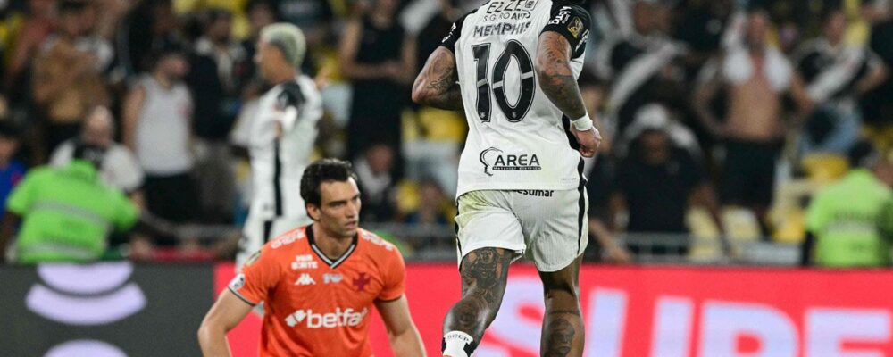 Herói na Copa do Brasil, Memphis dispara contra diretoria: ‘Quem quer f* o Corinthians, vá embora”