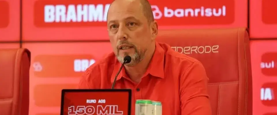 Internacional promove mudanças no departamento de futebol para 2026