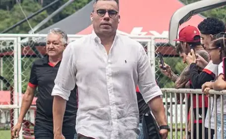 Jair Ventura engata cinco jogos invencibilidade e tira o Vitória da zona de rebaixamento