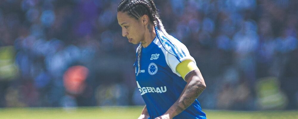 Jogador de vôlei do Cruzeiro demonstra apoio a Byanca Brasil