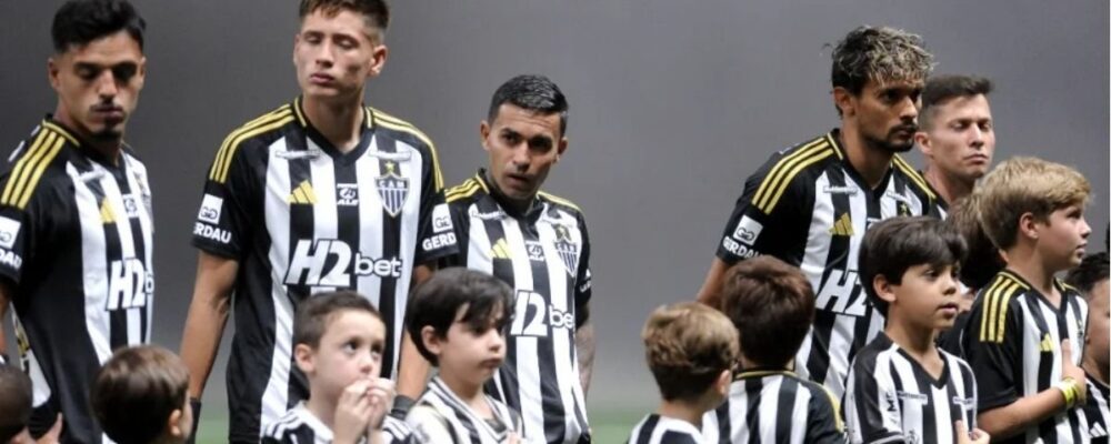 Jogador do Atlético passa por cirurgia e se pronuncia