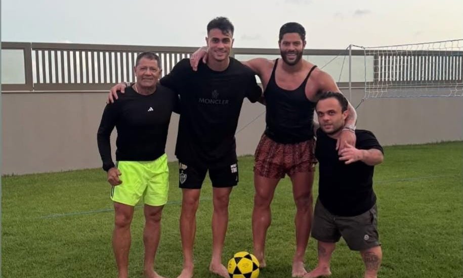 Hulk e Reinier se encontraram durante as férias do Atlético (foto: Reprodução/Redes sociais)